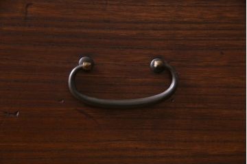 アンティーク家具　昭和初期　前面桐材　リメイク　素朴な味わいの脚付箪笥リビングボード(ローボード、和タンス、引き出し、桐箪笥、桐たんす)