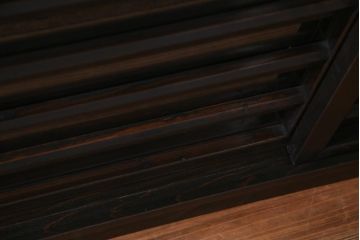 ラフジュ工房オリジナル　リメイク家具　明治期の建具を利用したシンプルな収納棚(リビングボード、戸棚)