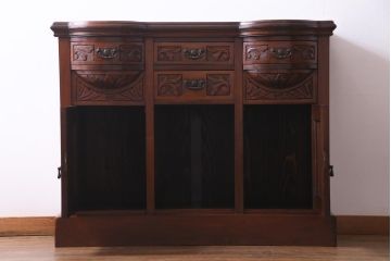 アンティーク家具　フランスアンティーク　ウォールナット　優美さと品格が漂うサイドボード(戸棚、サイドボード)