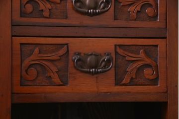 アンティーク家具　フランスアンティーク　ウォールナット　優美さと品格が漂うサイドボード(戸棚、サイドボード)