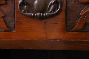 アンティーク家具　フランスアンティーク　ウォールナット　優美さと品格が漂うサイドボード(戸棚、サイドボード)