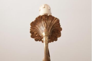 フランスビンテージ　真鍮の細かな装飾が目を引くシャンデリア(3灯、天井照明、吊り下げ照明)(R-034208)