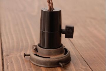 昭和期　花のモチーフが可愛らしいレトロなペンダントライト(天井照明、シェード)(2)