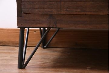 アンティーク家具　昭和初期　前面桐材　鉄脚付リメイク　すっきりとした取っ手の箪笥ローボード・2段(リビングボード、チェスト、和タンス、桐箪笥、桐たんす)