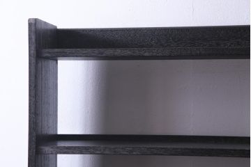 レトロ家具　昭和レトロ　ダークトーンの味わい深いブックシェルフ(本棚、オープンラック、飾り棚)