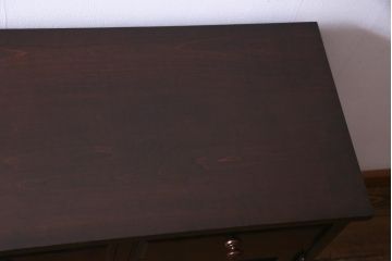 中古　北海道民芸家具　天板樺無垢材　使いやすいサイズへと生まれ変わったシックなリメイクサイドボード(食器棚、収納棚)(1)