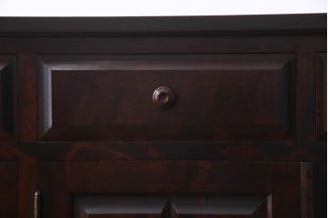 中古　北海道民芸家具　天板樺無垢材　使いやすいサイズへと生まれ変わったシックなリメイクサイドボード(食器棚、収納棚)(2)