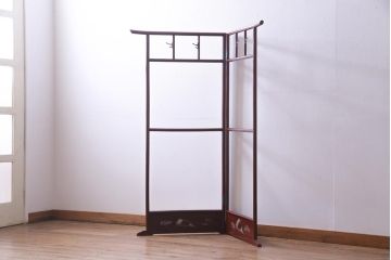 アンティーク雑貨　昭和中期　漆塗り　フック付き　扇の模様が和の雰囲気を引き立てる二つ折り衣桁
