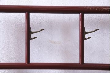 アンティーク雑貨　昭和中期　漆塗り　フック付き　扇の模様が和の雰囲気を引き立てる二つ折り衣桁
