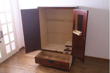 アンティーク雑貨　中古　伝統民芸家具　岩谷堂箪笥　当店リメイク　表情豊かな杢目が目を引く収納棚(キャビネット)(R-034223)