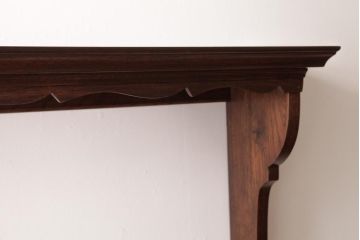 アンティーク家具　イギリスアンティーク　オーク材　上品なデザインのフック付きウォールシェルフ(ウォールラック、壁掛け棚)