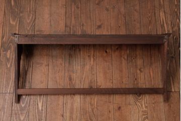 アンティーク家具　イギリスアンティーク　オーク材　上品なデザインのフック付きウォールシェルフ(ウォールラック、壁掛け棚)