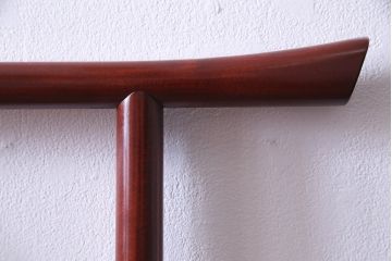 アンティーク雑貨　昭和初期　二つ折り　フック付　赤みがかった色合いが上品な衣桁(ハンガーラック、着物掛け)