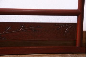 アンティーク雑貨　昭和初期　二つ折り　フック付　赤みがかった色合いが上品な衣桁(ハンガーラック、着物掛け)