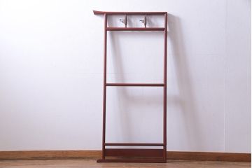 アンティーク雑貨　昭和初期　二つ折り　フック付　赤みがかった色合いが上品な衣桁(ハンガーラック、着物掛け)