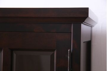 リメイク　北海道民芸家具　品のある佇まいがお洒落なキャビネット(食器棚、飾り棚、収納棚)