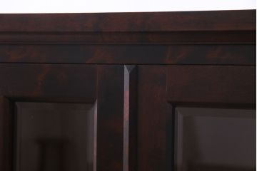 リメイク　北海道民芸家具　品のある佇まいがお洒落なキャビネット(食器棚、飾り棚、収納棚)