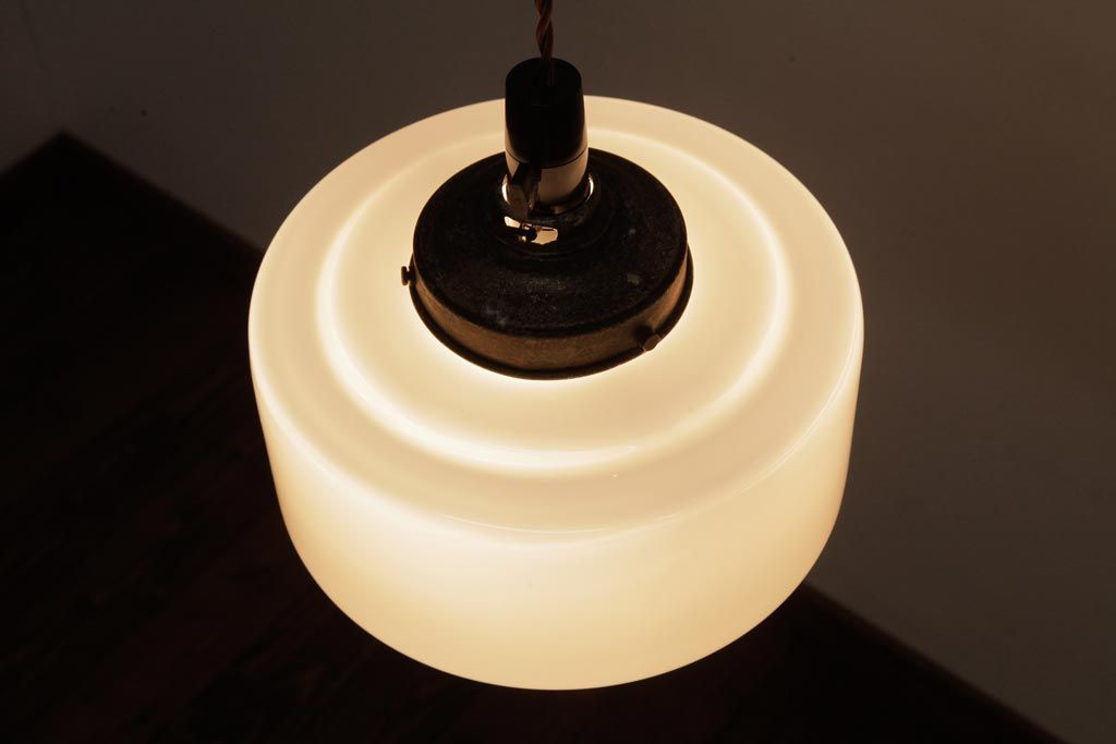 昭和レトロ 吊り下げ照明 格子 木製×乳白アクリル 和モダン 天井照明 昭和レトロ 吊り下げ照明 格子 木製×乳白アクリル 和モダン 天井照明