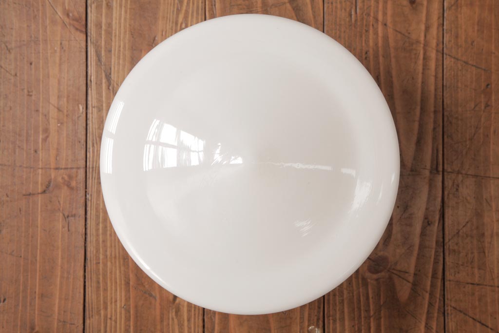 昭和レトロ　戦前　シンプルな乳白ガラスのペンダントライト(吊り下げ照明、天井照明)