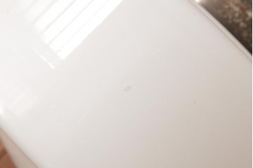 昭和レトロ　戦前　シンプルな乳白ガラスのペンダントライト(吊り下げ照明、天井照明)