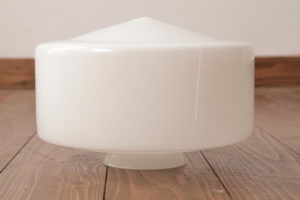 アンティーク　古い乳白ガラスシェードランプ　レトロ　吊り下げ照明　アトリエランプ アンティーク 古い乳白ガラスシェードランプ レトロ 吊り下げ照明