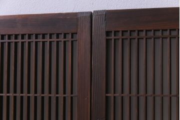 ラフジュ工房オリジナル　リメイク　すりガラス入り　使い勝手の良い3枚引き違い戸の収納棚(書院、組子、戸棚)