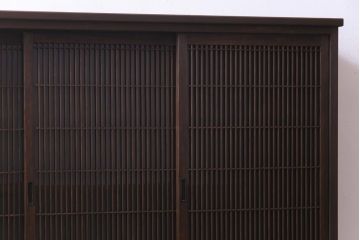 ラフジュ工房オリジナル　リメイク　すりガラス入り　使い勝手の良い3枚引き違い戸の収納棚(書院、組子、戸棚)