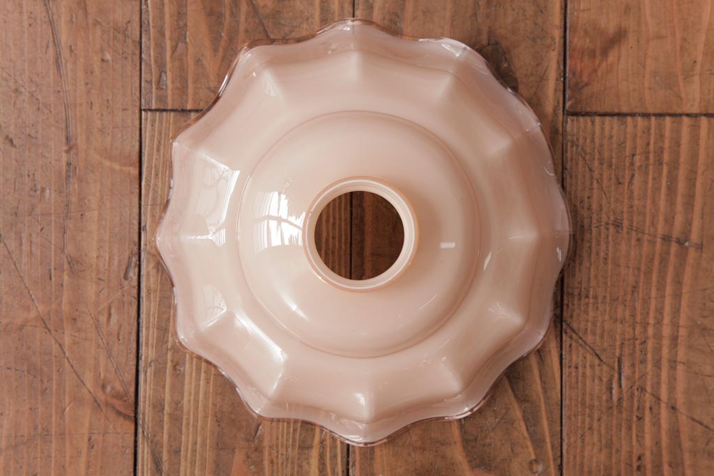 フランスアンティーク　柔らかな色合いが可愛らしいガラスシェードのペンダントライト(天井照明、吊り下げ照明)