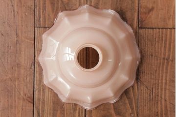 フランスアンティーク　柔らかな色合いが可愛らしいガラスシェードのペンダントライト(天井照明、吊り下げ照明)