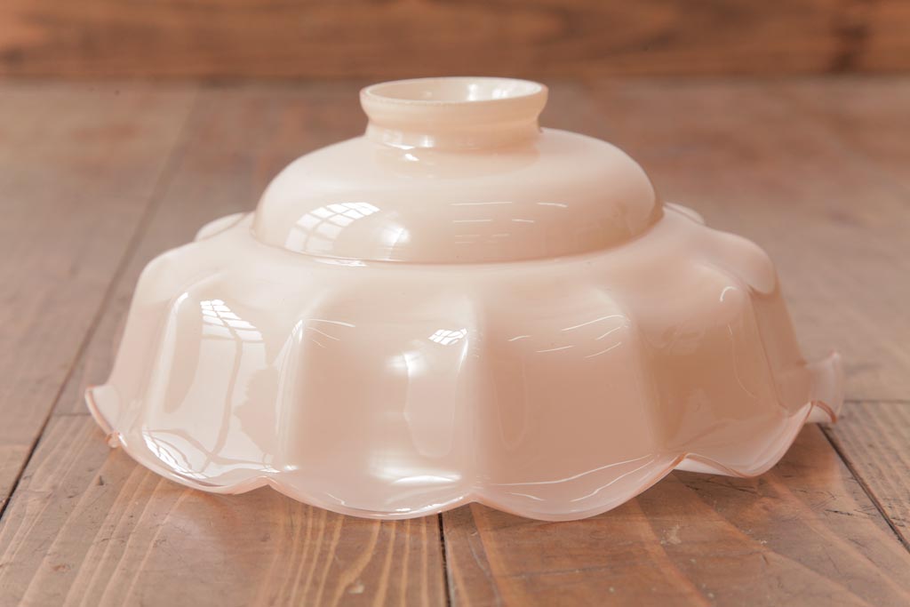 フランスアンティーク　柔らかな色合いが可愛らしいガラスシェードのペンダントライト(天井照明、吊り下げ照明)