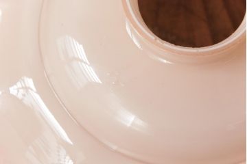 フランスアンティーク　柔らかな色合いが可愛らしいガラスシェードのペンダントライト(天井照明、吊り下げ照明)