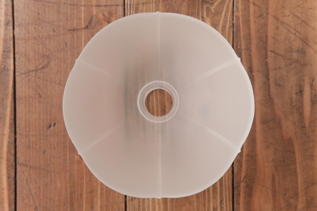 フランスアンティーク　丸い形のすりガラスシェードのペンダントライト(天井照明、吊り下げ照明)