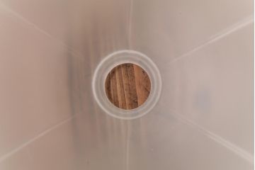 フランスアンティーク　丸い形のすりガラスシェードのペンダントライト(天井照明、吊り下げ照明)