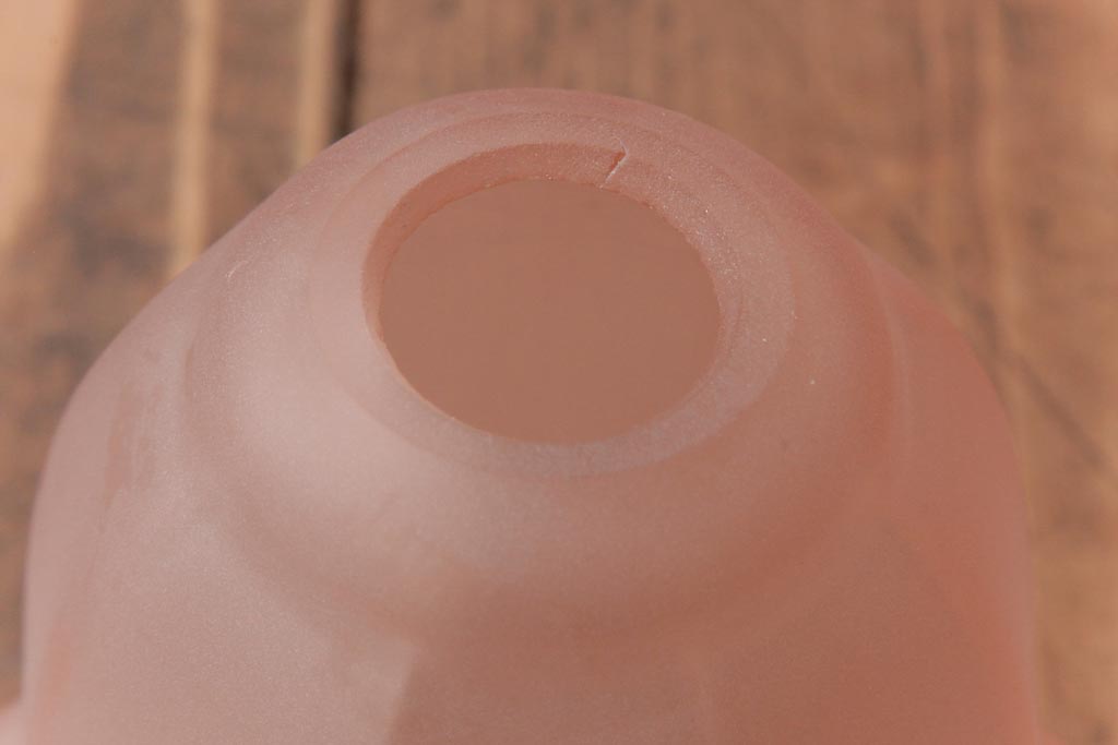 フランスアンティーク　柔らかなピンク色のペンダントライト(天井照明、吊り下げ照明)