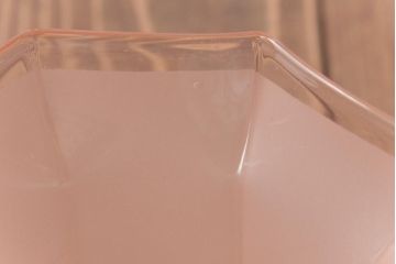 フランスアンティーク　柔らかなピンク色のペンダントライト(天井照明、吊り下げ照明)