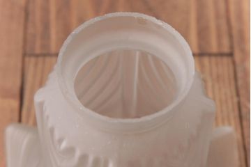 フランスアンティーク　フリルやドレープのデザインが品のあるペンダントライト(天井照明)