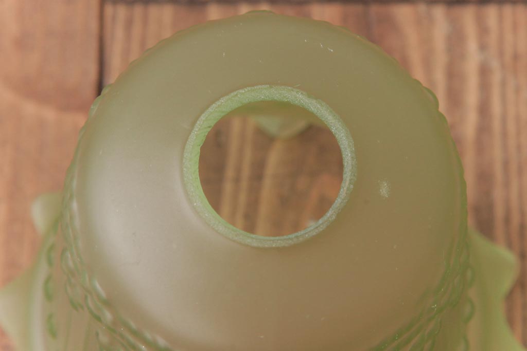 フランスアンティーク　淡いグリーンと花模様が可愛らしいペンダントライト(天井照明、吊り下げ照明)(1)