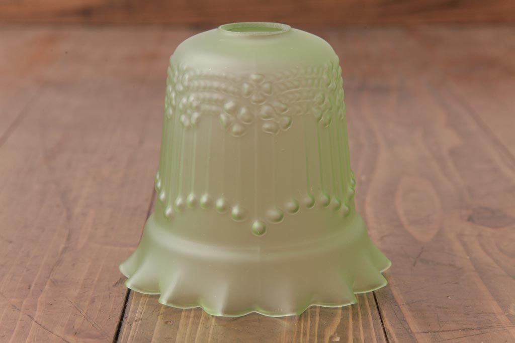 フランスアンティーク　淡いグリーンと花模様が可愛らしいペンダントライト(天井照明、吊り下げ照明)(1)