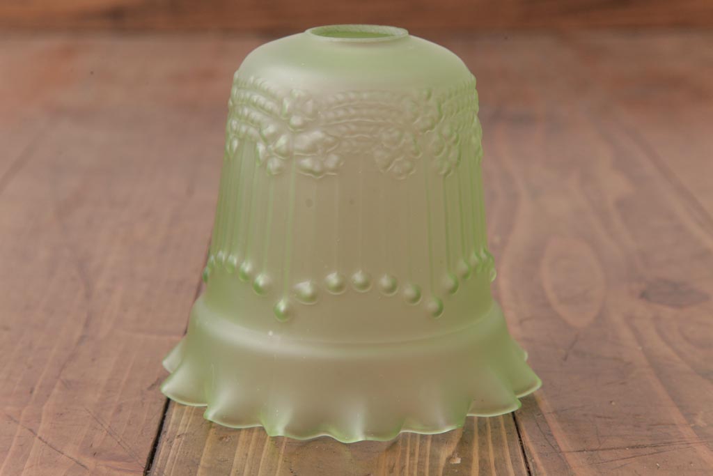 フランスアンティーク　淡いグリーンと花模様が可愛らしいペンダントライト(天井照明、吊り下げ照明)(1)