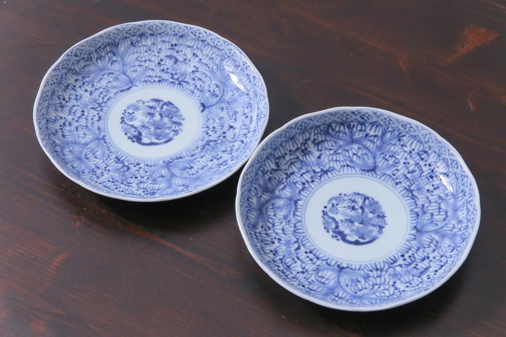 江戸期　上手物　草花　淡く優しげな色合いの染付皿(7寸皿)(1)