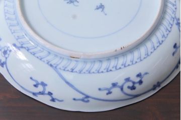 江戸期　上手物　草花　淡く優しげな色合いの染付皿(7寸皿)(2)