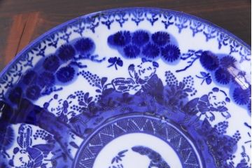 明治期　ベロ藍　紺青色が目を引く唐子文様の印判皿(中皿)(1)