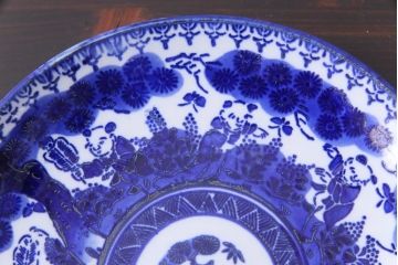 明治期　ベロ藍　紺青色が目を引く唐子文様の印判皿(中皿)(1)