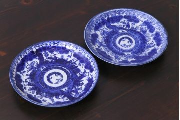 明治期　ベロ藍　紺青色が目を引く唐子文様の印判皿(中皿)(2)