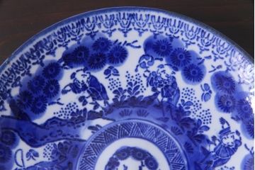 明治期　ベロ藍　紺青色が目を引く唐子文様の印判皿(中皿)(2)