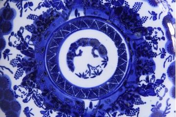 明治期　ベロ藍　紺青色が目を引く唐子文様の印判皿(中皿)(2)