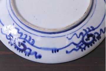 明治期　ベロ藍　紺青色が目を引く唐子文様の印判皿(中皿)(3)