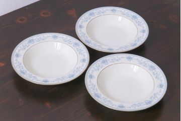 中古　ノリタケ(Noritake)　ブルーヒル(廃盤)　淡いブルーの花柄が可憐なスープ皿3枚セット(洋食器)