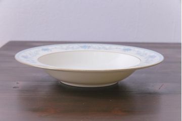 中古　ノリタケ(Noritake)　ブルーヒル(廃盤)　淡いブルーの花柄が可憐なスープ皿3枚セット(洋食器)