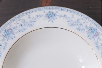 中古　ノリタケ(Noritake)　ブルーヒル(廃盤)　淡いブルーの花柄が可憐なスープ皿3枚セット(洋食器)